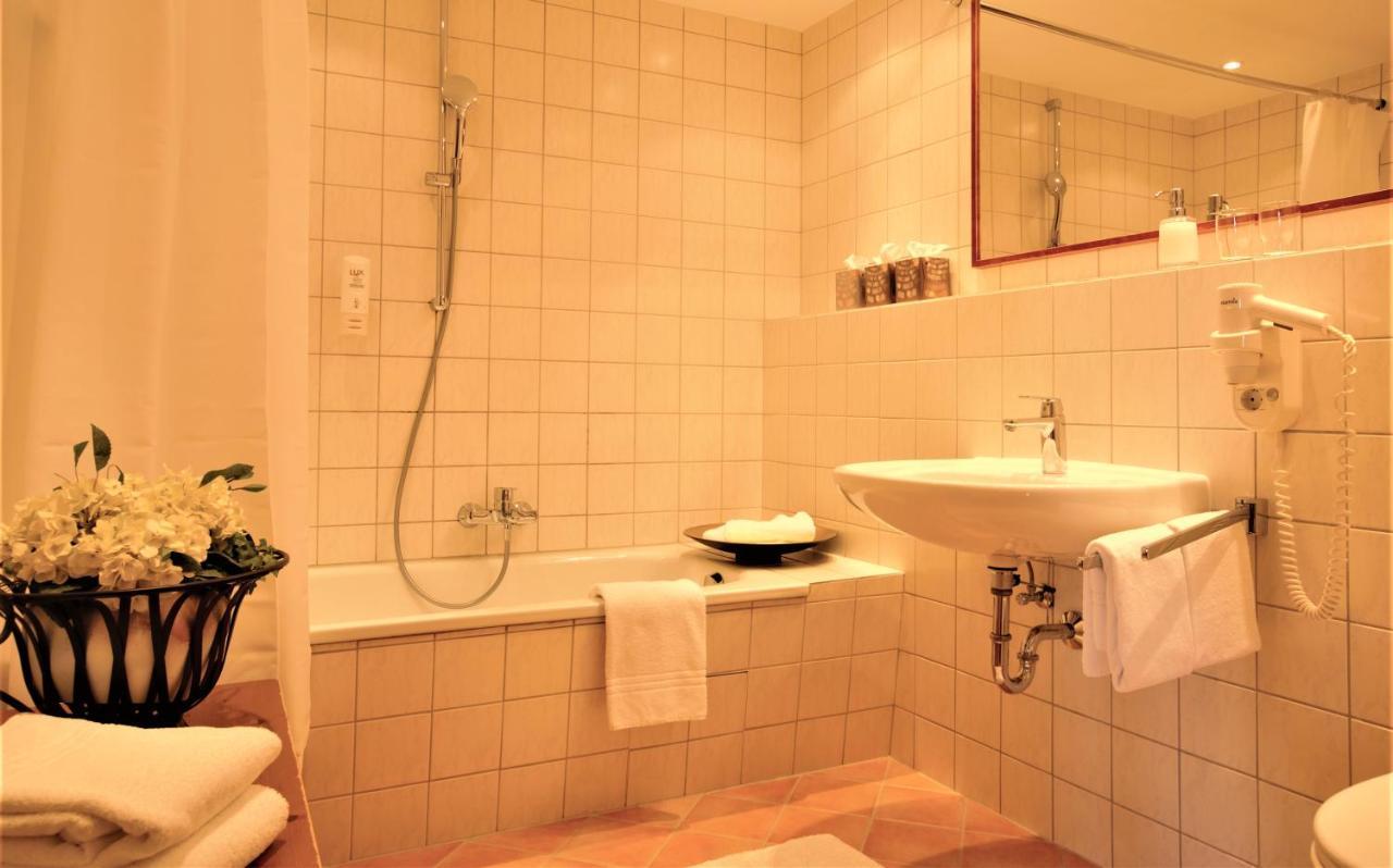 Hotel Kapler Alm Waakirchen Esterno foto