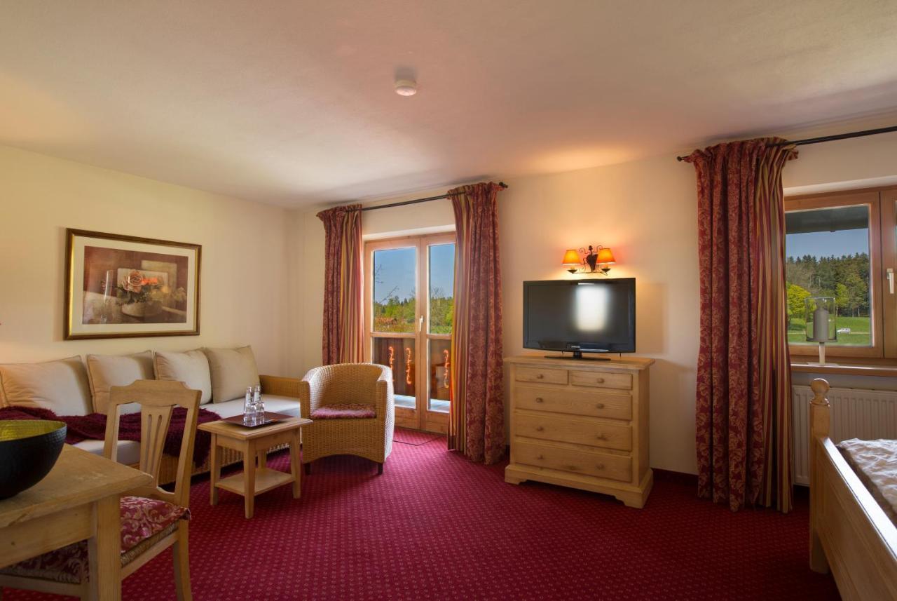 Hotel Kapler Alm Waakirchen Esterno foto