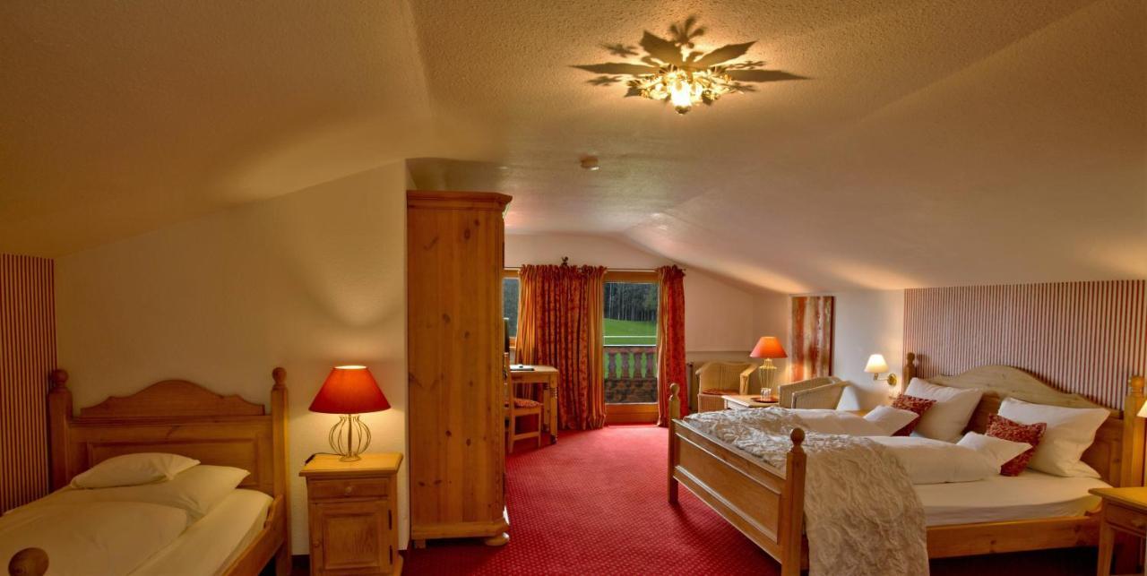 Hotel Kapler Alm Waakirchen Esterno foto
